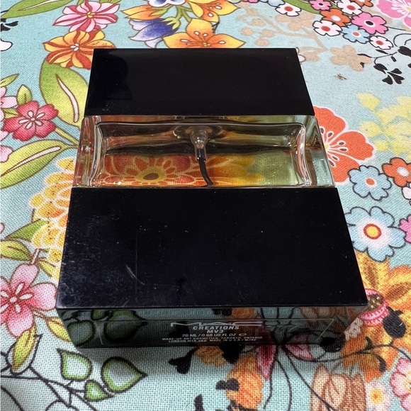 MAC Creations MV3 Perfume Bottle 20ml. 0.68oz - Picture 3 of 9